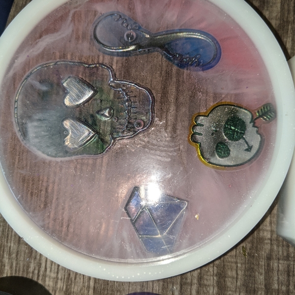 All handmade resin crafts - Picture 11 of 16